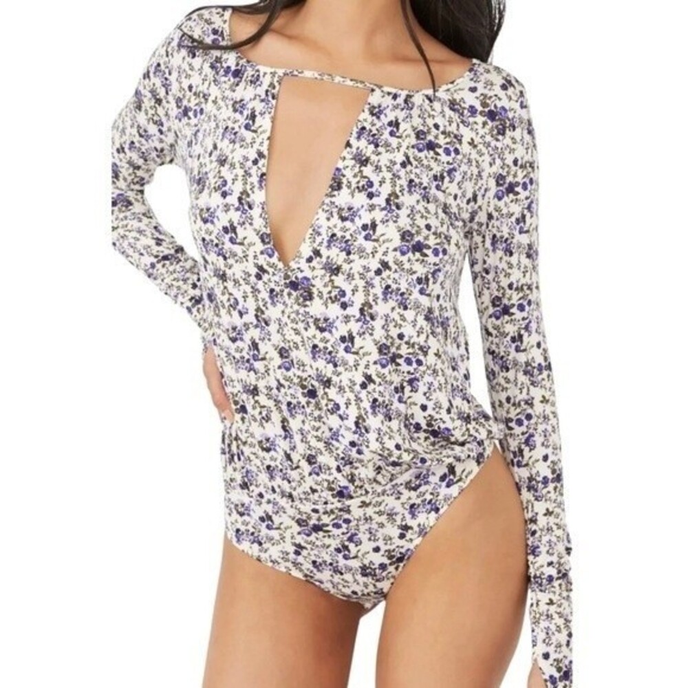 NWT Free People Kaya Floral Cutout Knit Bodysuit Cream & Purple Size Small NEW